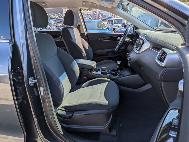 Used 2020 Kia Sorento S image 27