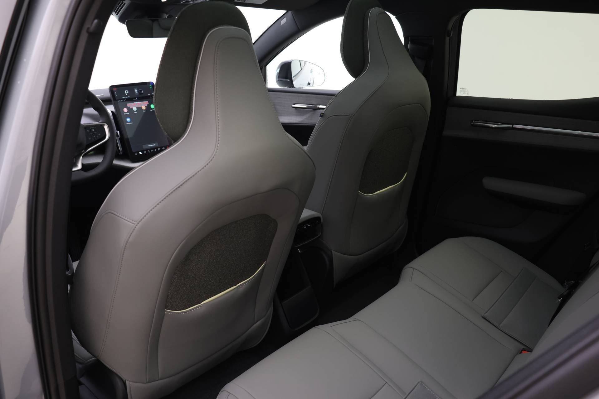 New 2026 Volvo EX30 Cross Country Ultra image 12