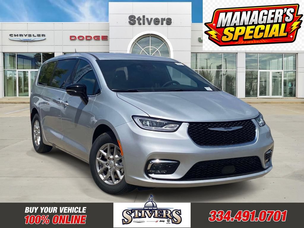 New 2026 Chrysler Pacifica Select