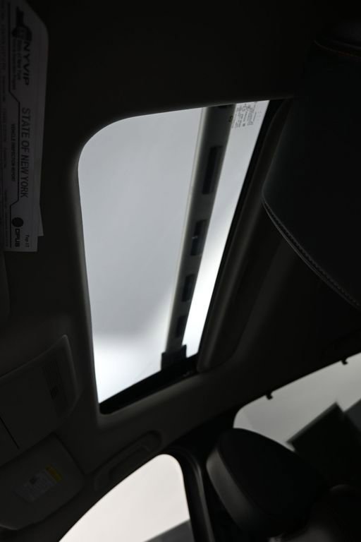 Used 2024 MAZDA CX-90 3.3 Turbo w/ Preferred Plus image 18