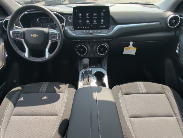 New 2026 Chevrolet Blazer LT w/ Convenience Package FWD image 29