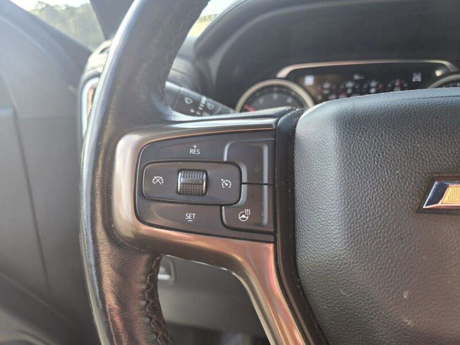 Used 2022 Chevrolet Silverado 1500 High Country image 11