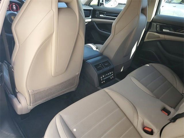 Certified 2025 Porsche Panamera image 35