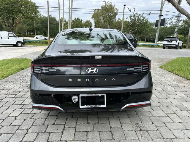 Used 2025 Hyundai Sonata SEL FWD image 16