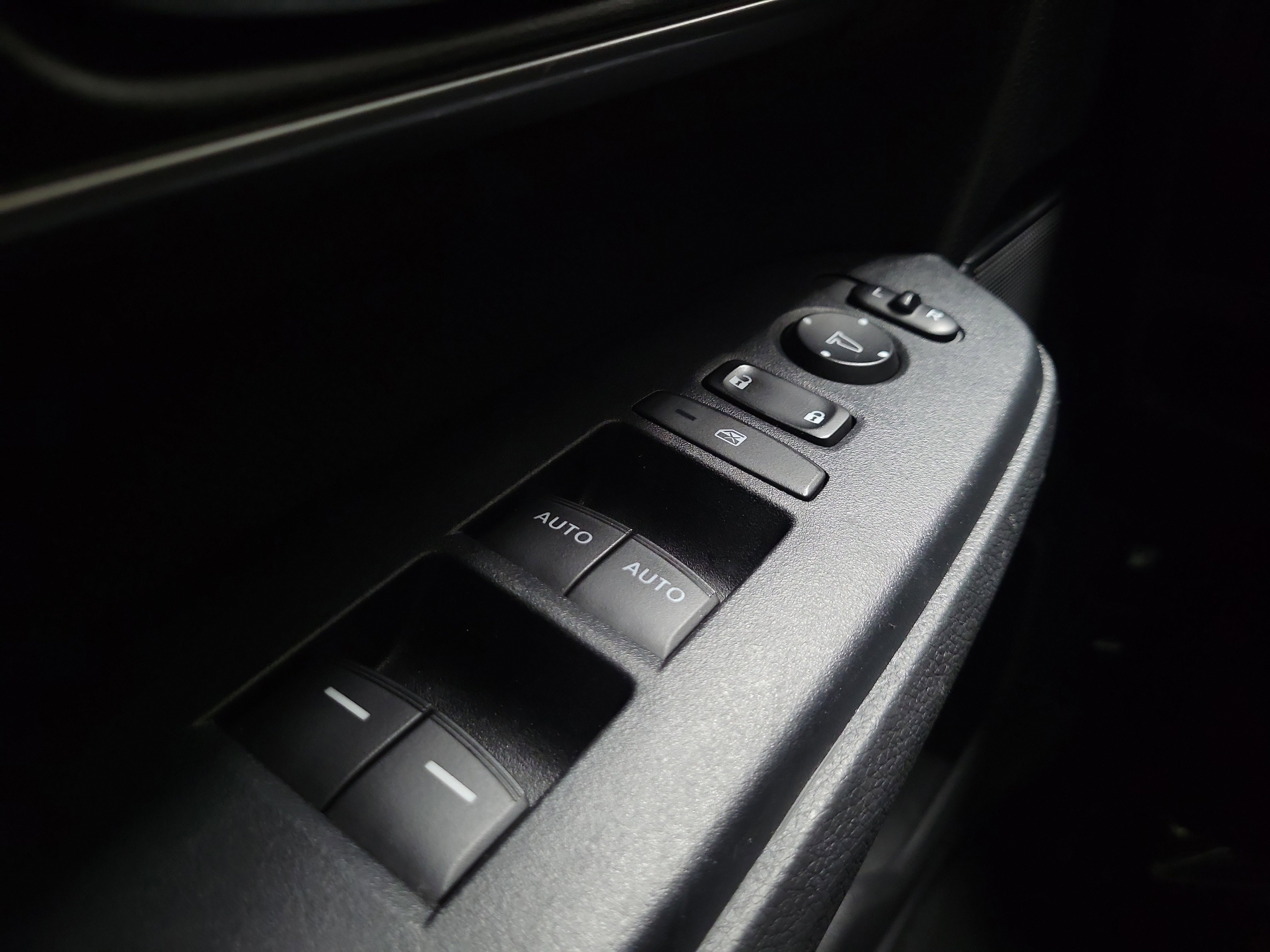 Used 2019 Honda CR-V EX image 22