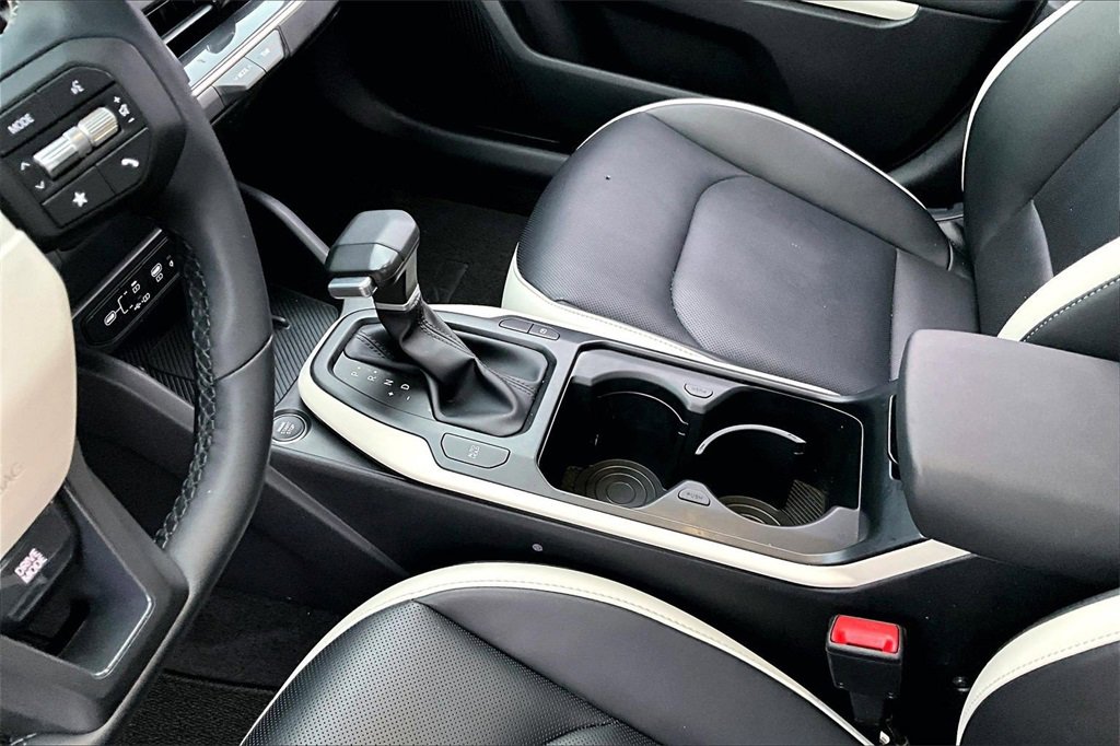 Certified 2025 Kia K4 GT-Line Turbo image 14