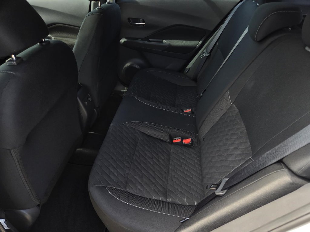 Certified 2024 Nissan Kicks SV FWD image 11