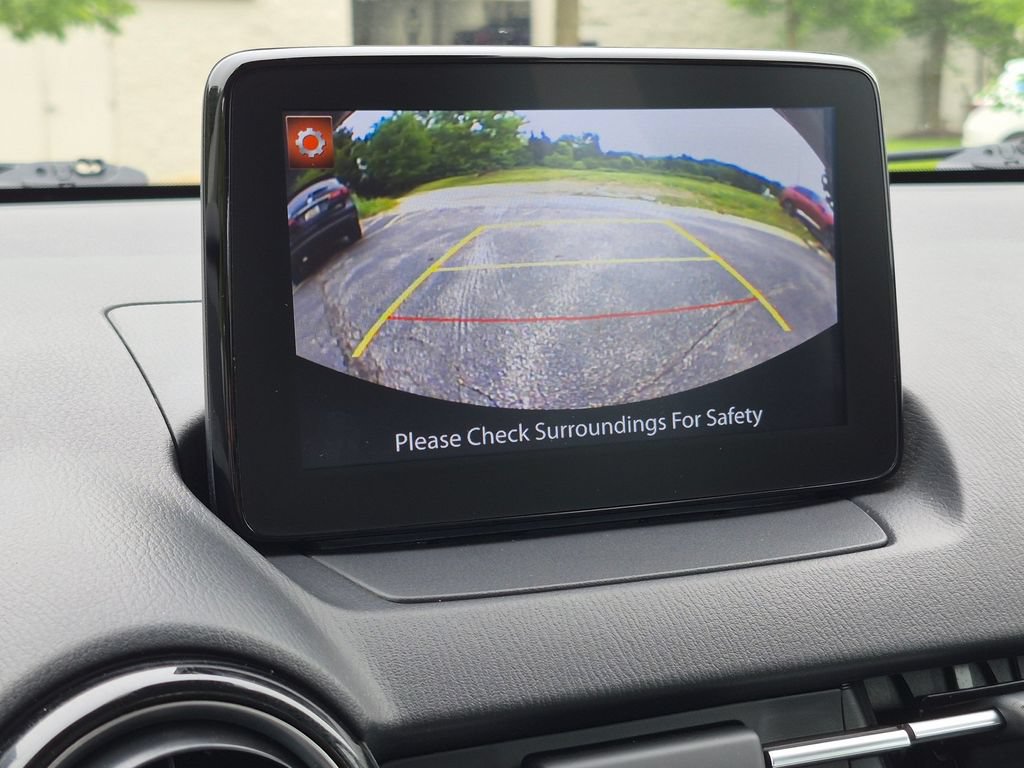 Used 2020 Toyota Yaris XLE FWD image 22