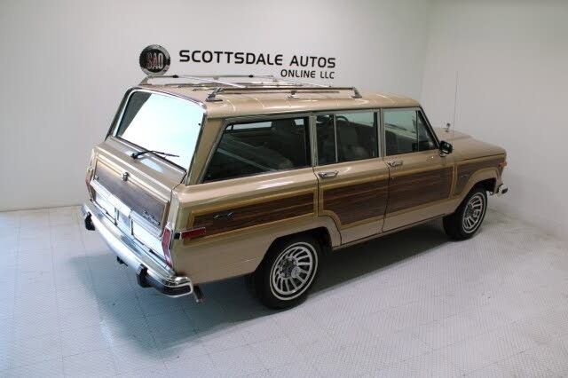 Used 1989 Jeep Grand Wagoneer image 38