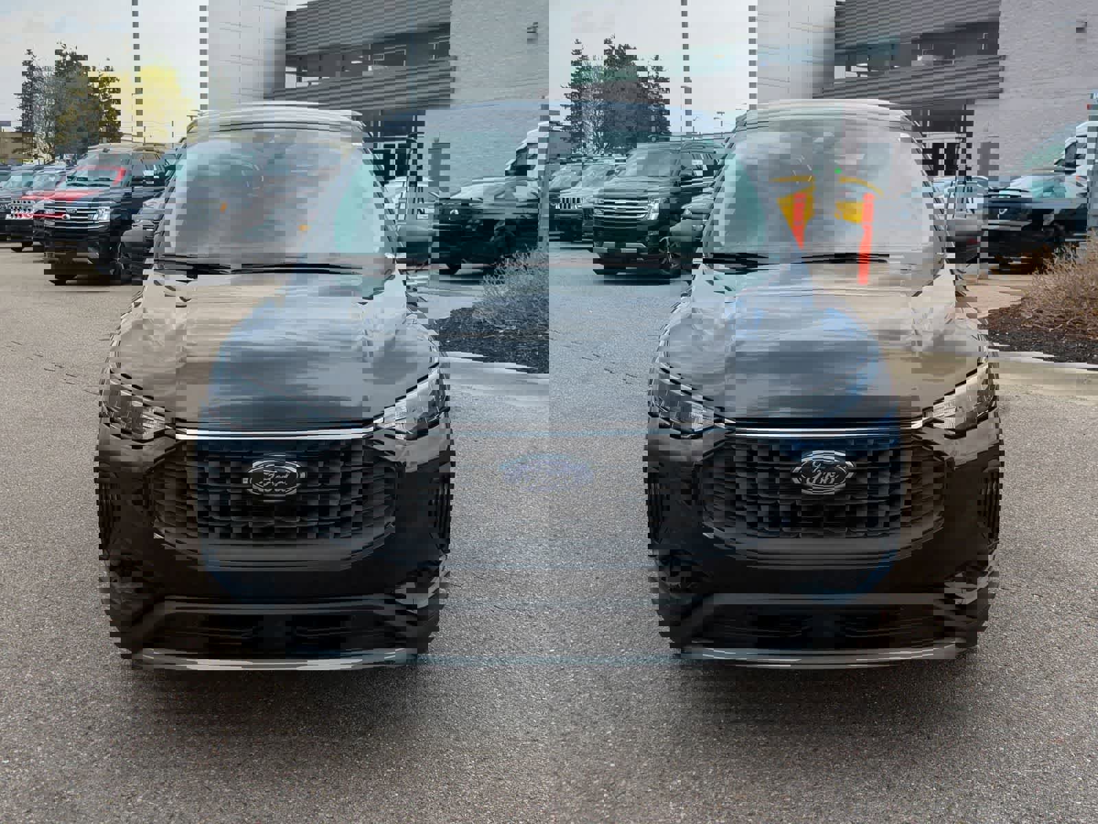 Used 2023 Ford Escape Active AWD/4WD image 3