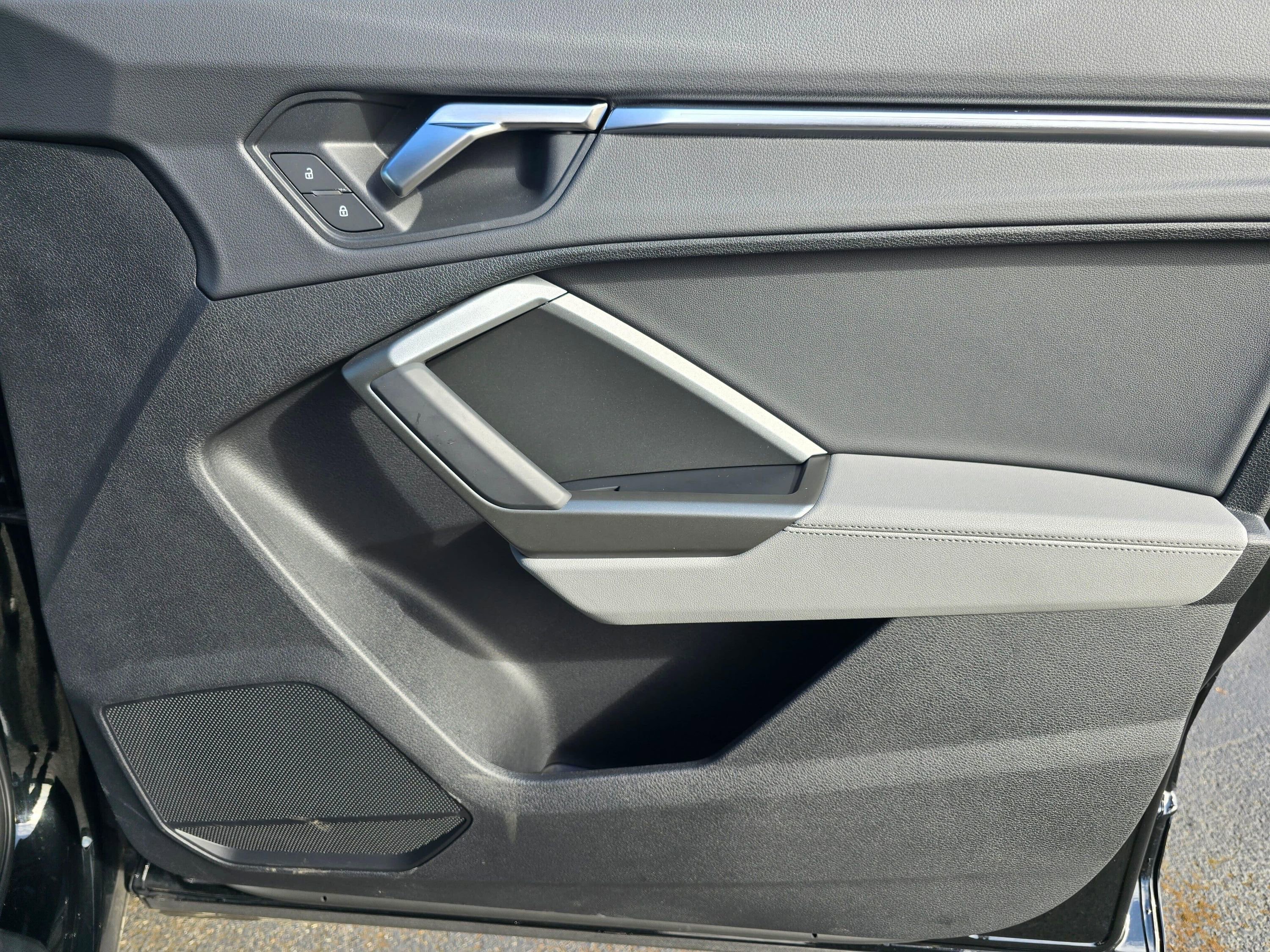 Used 2024 Audi Q3 2.0T Premium Plus image 25