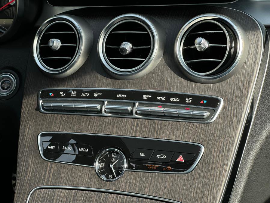 Used 2020 Mercedes-Benz C 300 C 300 4MATIC Sedan image 43