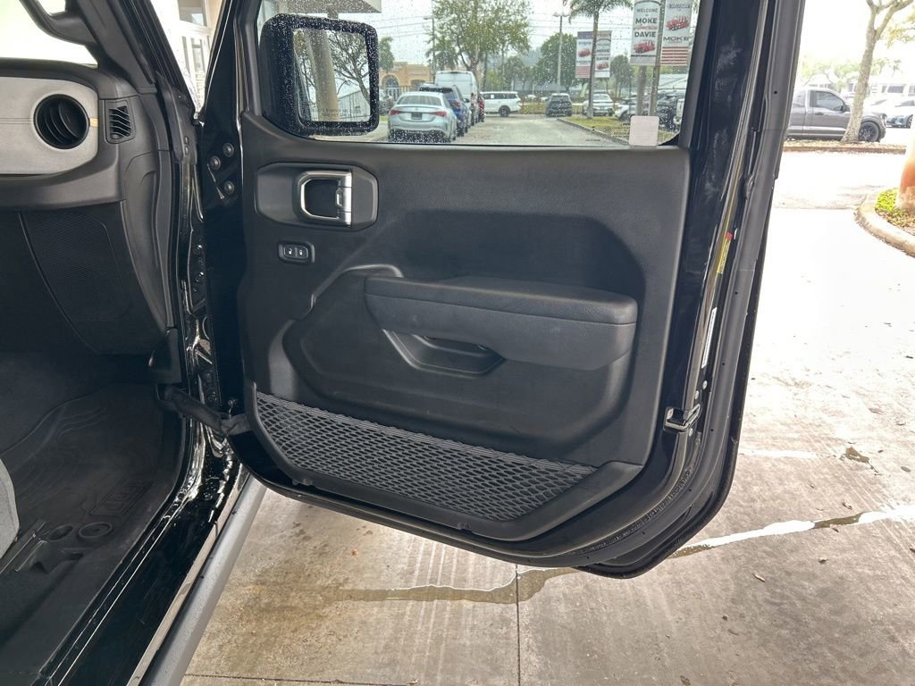 Used 2025 Jeep Wrangler Unlimited Sport S 4xe image 26