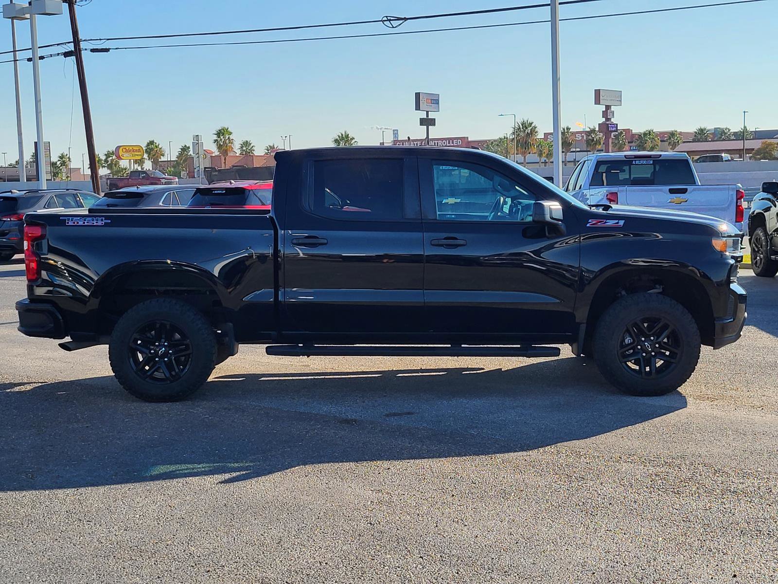 Used 2022 Chevrolet Silverado 1500 Custom Trail Boss w/ LPO, Dark Essentials Package image 6