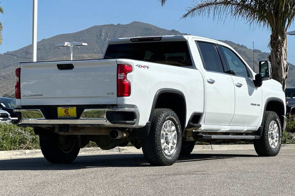 Used 2020 Chevrolet Silverado 2500 LTZ AWD/4WD image 3