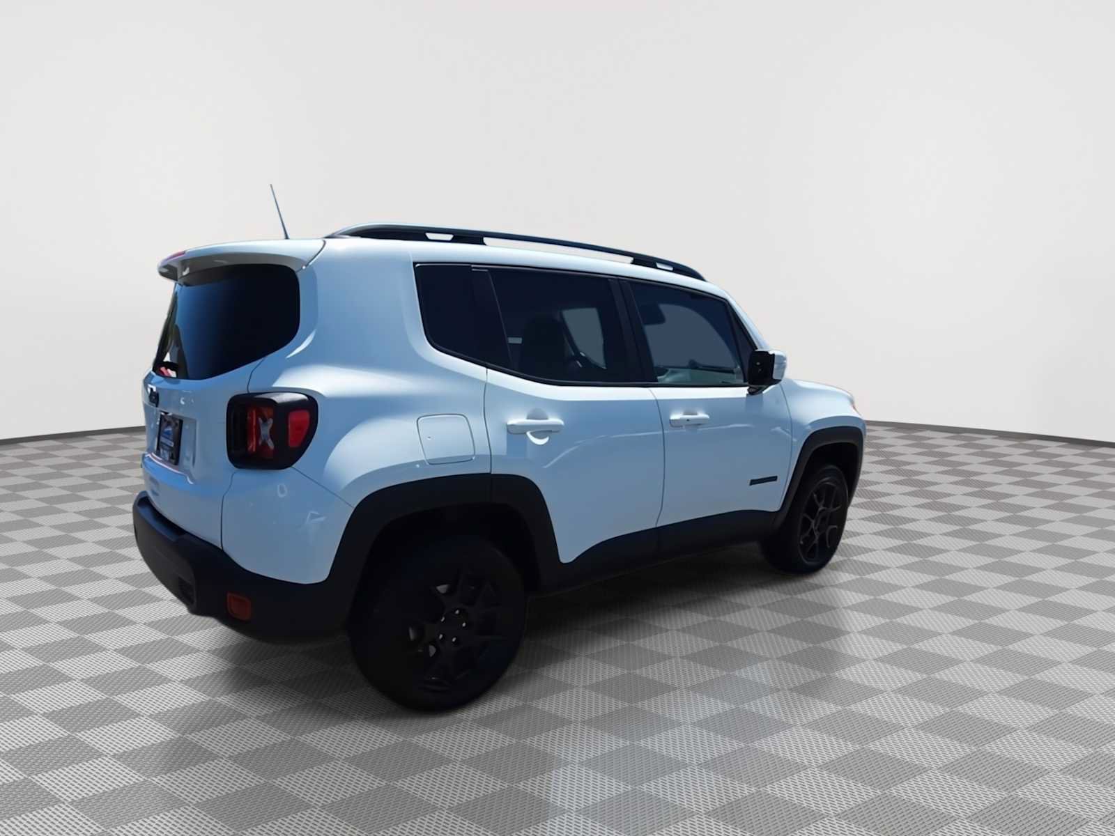 Used 2020 Jeep Renegade Altitude AWD/4WD image 8