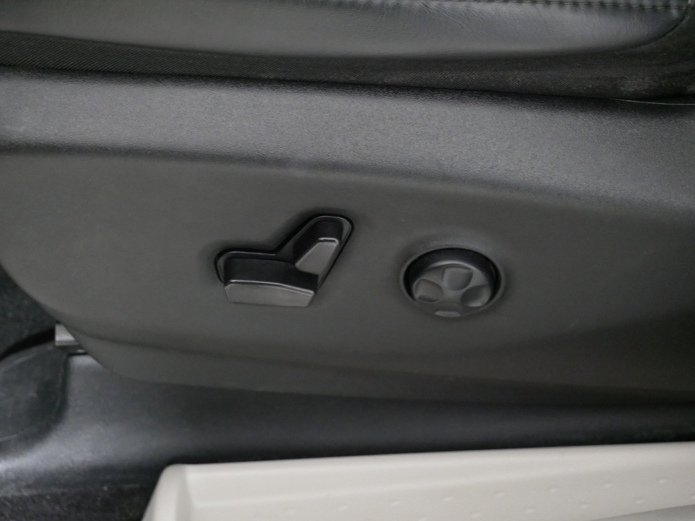 Used 2023 Chrysler Pacifica Touring-L FWD image 20