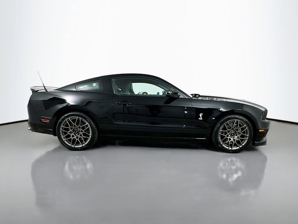 Used 2013 Ford Mustang Shelby GT500 image 9