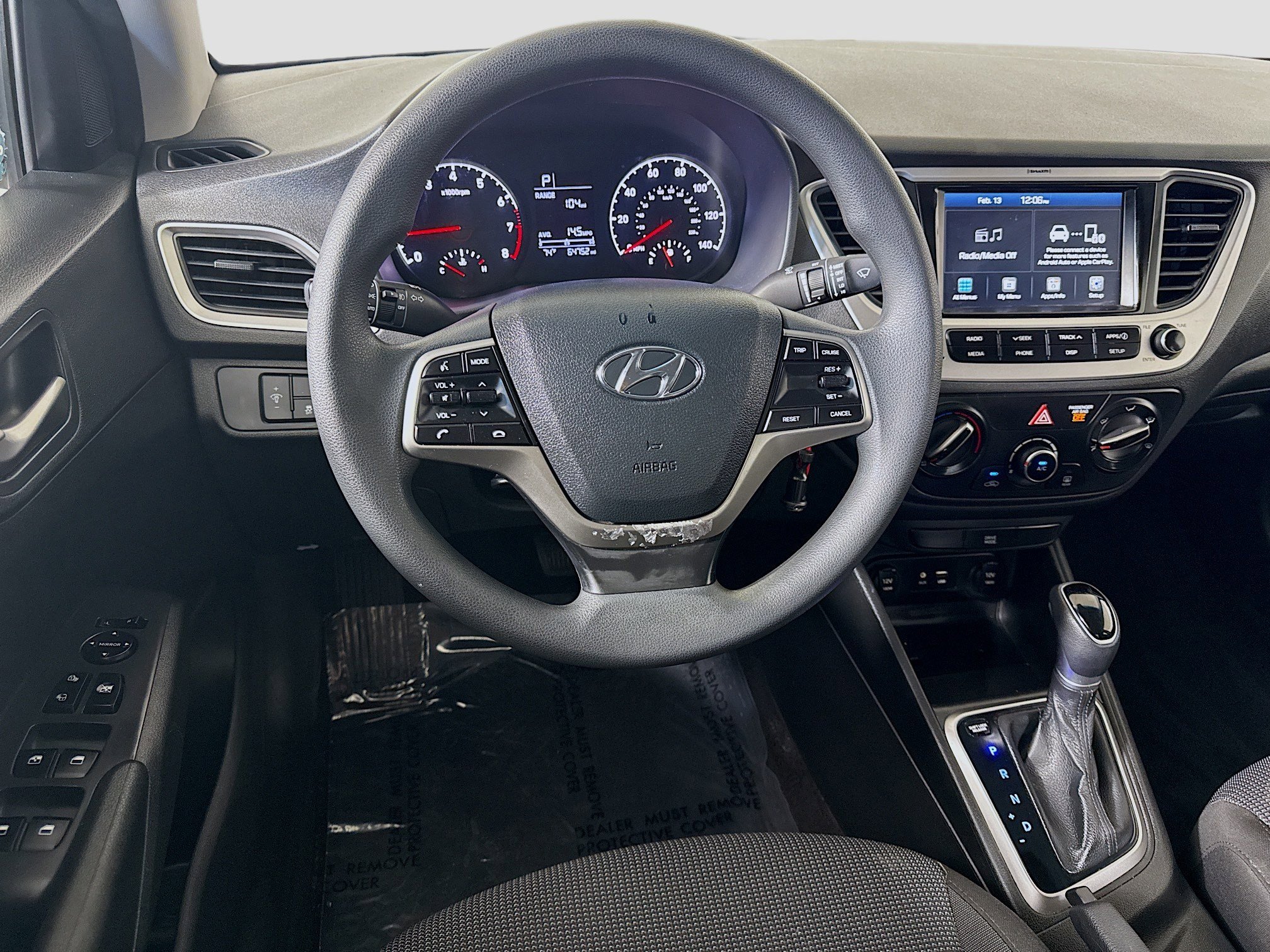 Used 2022 Hyundai Accent SEL image 17