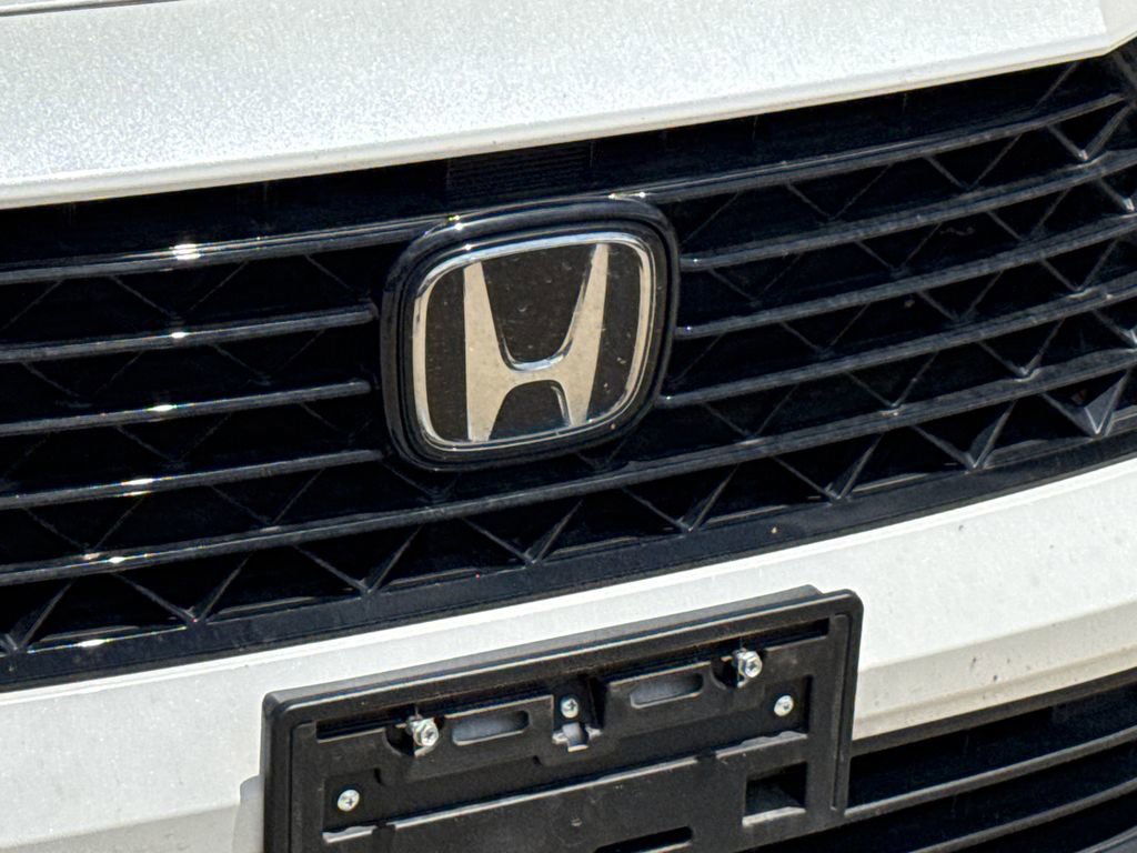 Used 2023 Honda Accord Sport image 5