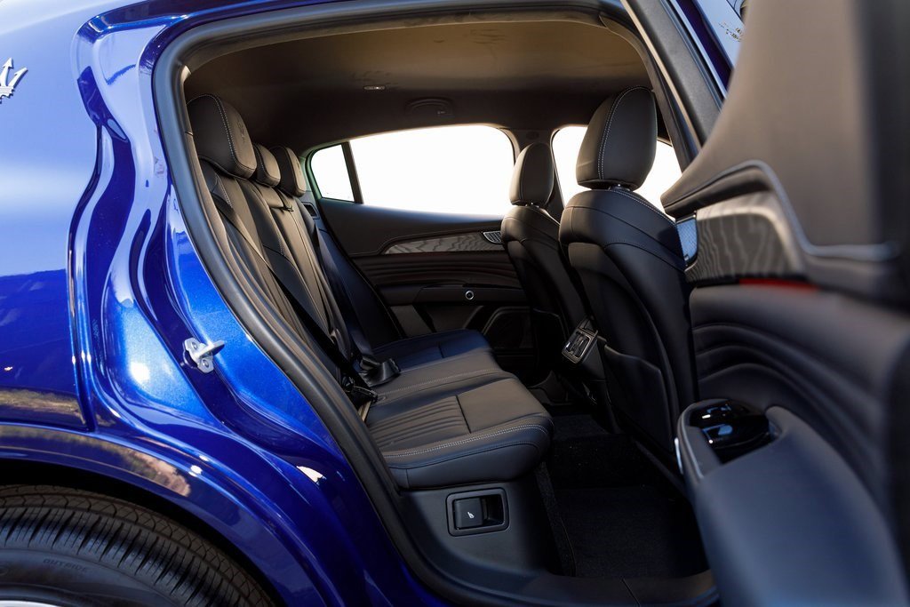 New 2025 Maserati Grecale GT image 33