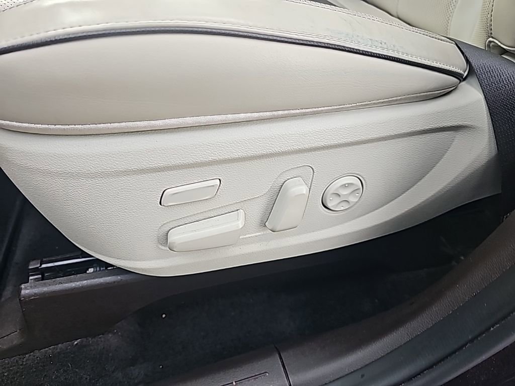 Used 2020 Hyundai Palisade Limited image 15