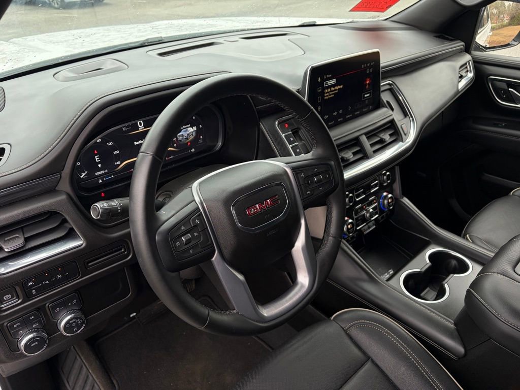 Used 2023 GMC Yukon SLT image 14
