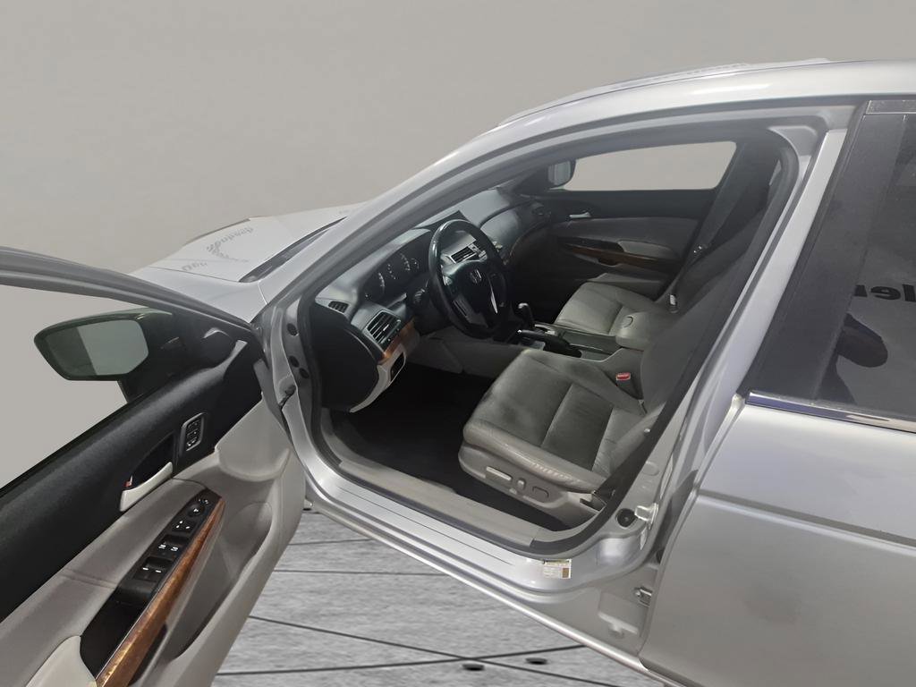 Used 2011 Honda Accord EX-L image 8