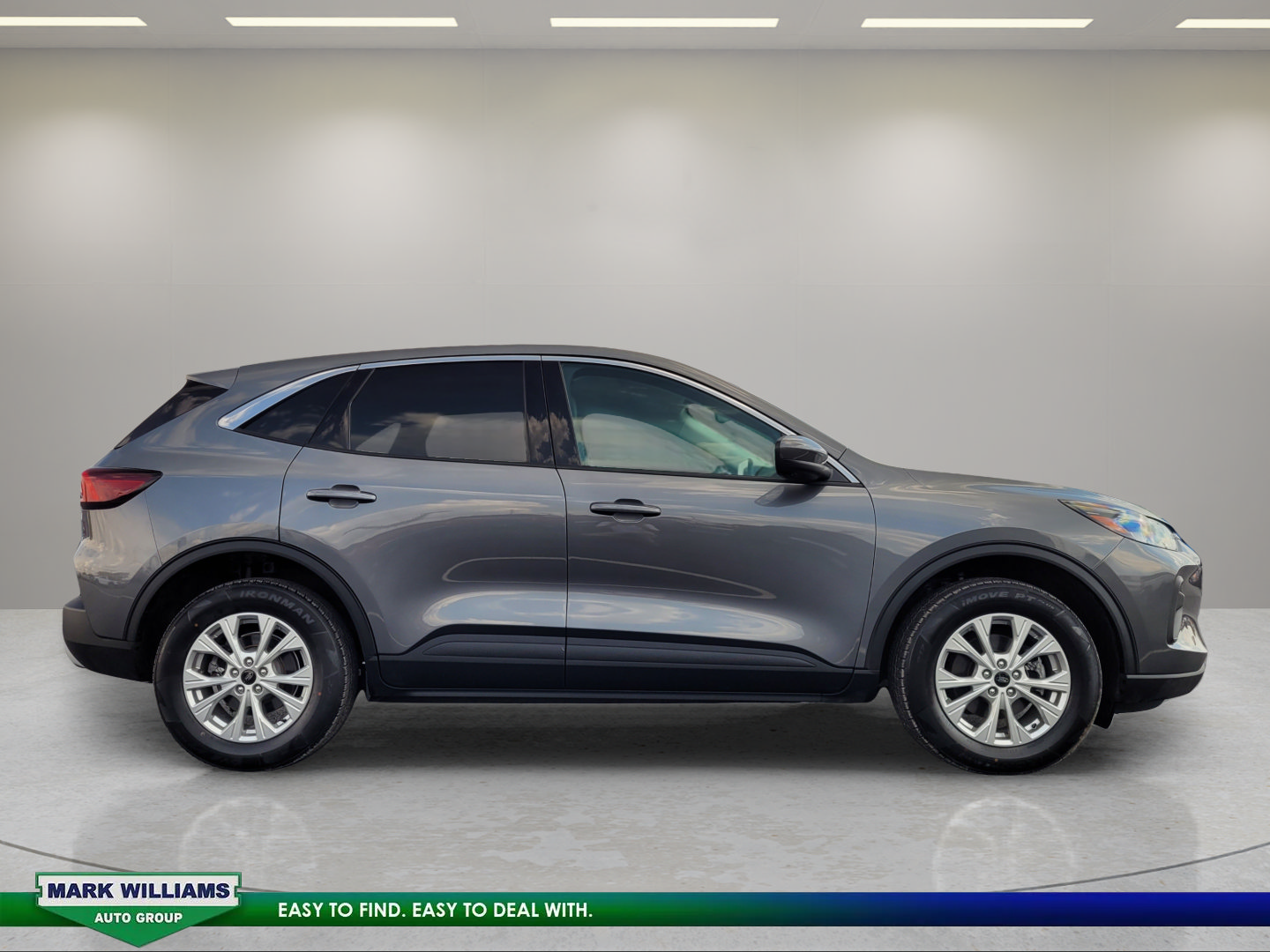 Used 2023 Ford Escape Active w/ Tech Pack #2 AWD/4WD image 2