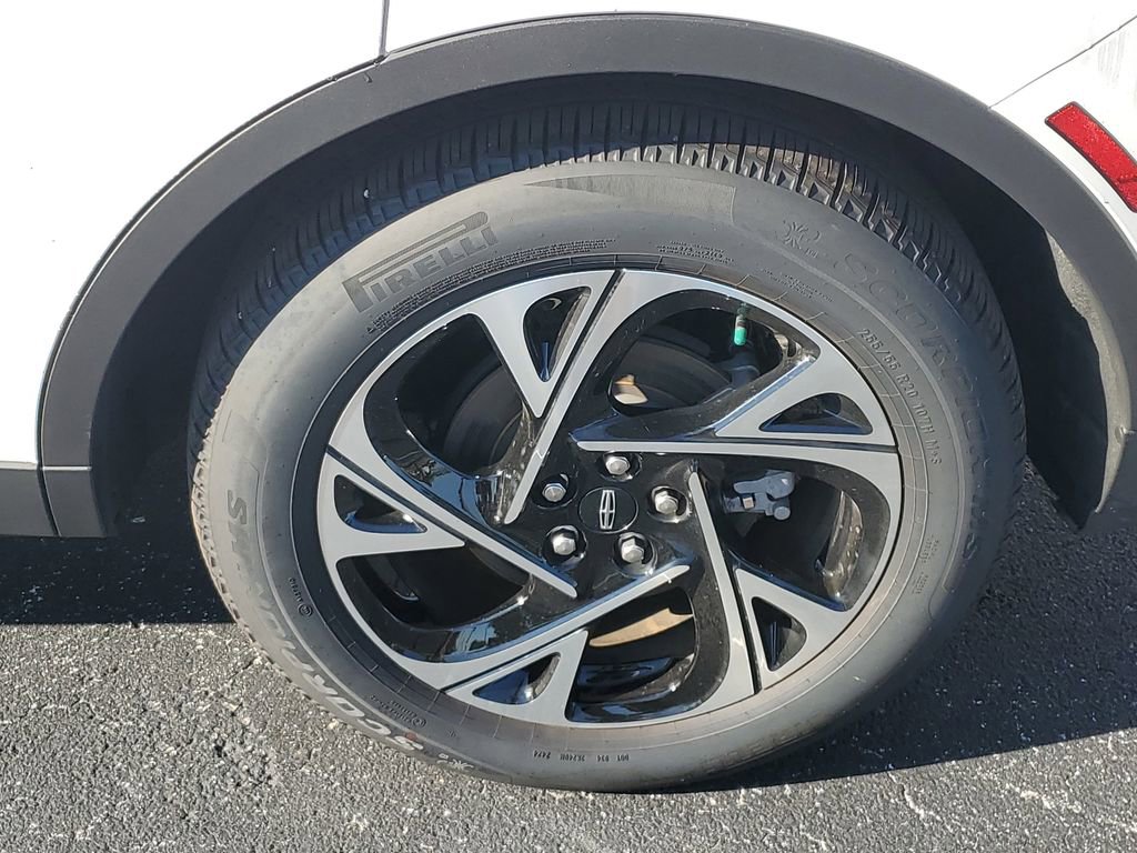 Used 2024 Lincoln Nautilus Premier w/ Jet Appearance Package image 13