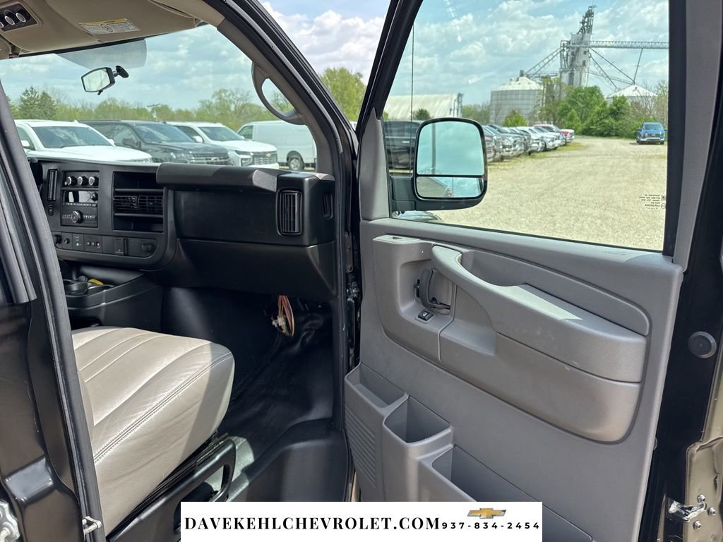 Used 2015 Chevrolet Express 2500 LS RWD image 23