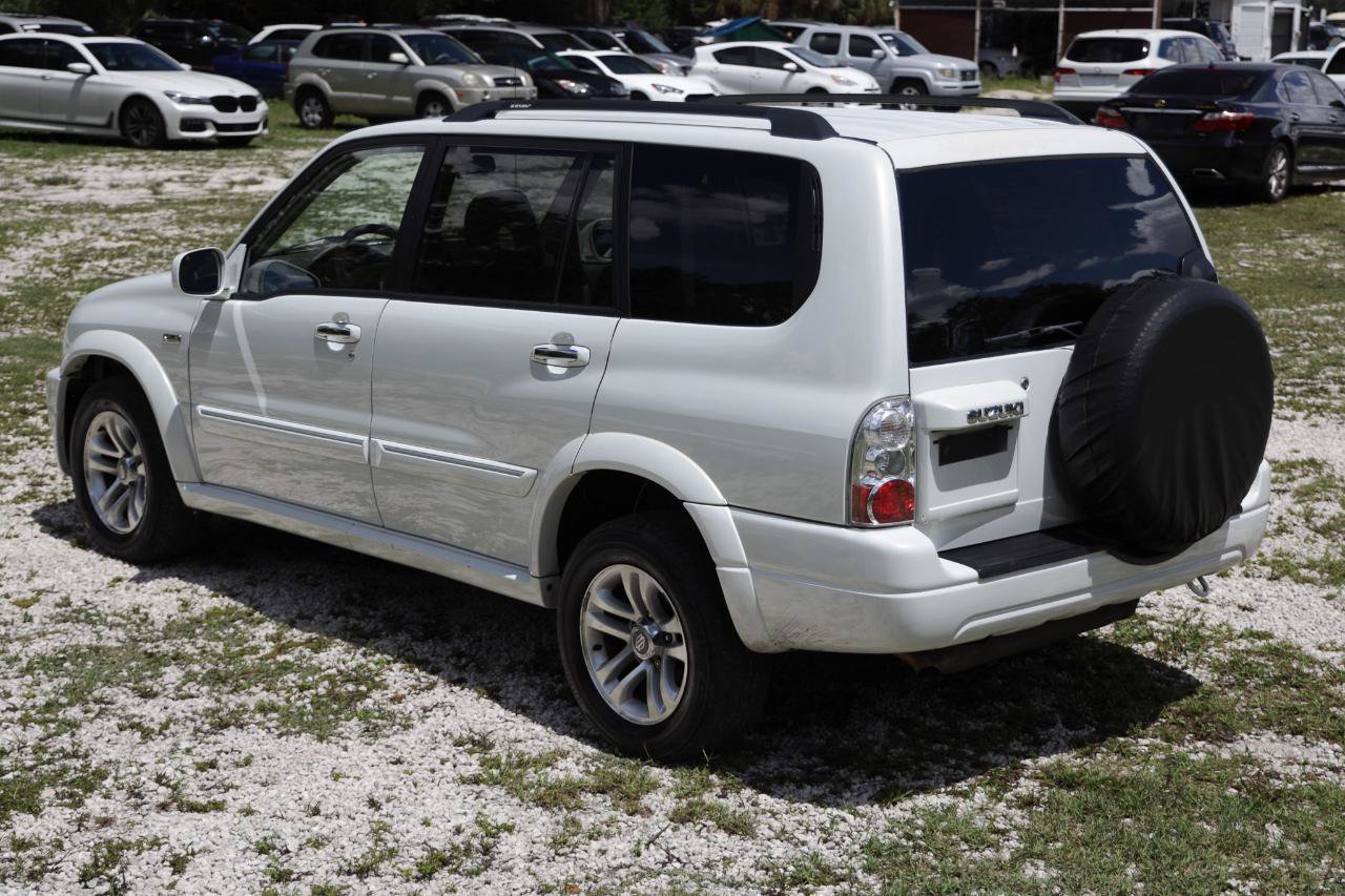Used 2004 Suzuki XL7 2WD image 5