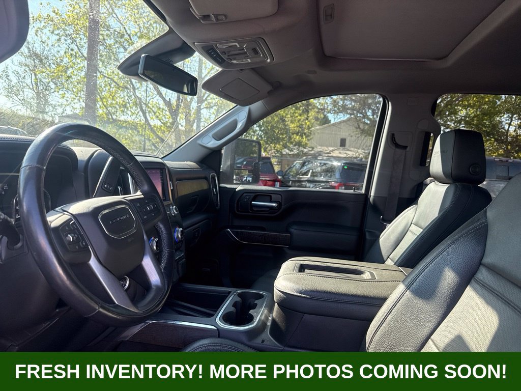 Used 2022 GMC Sierra 3500 Denali AWD/4WD image 8
