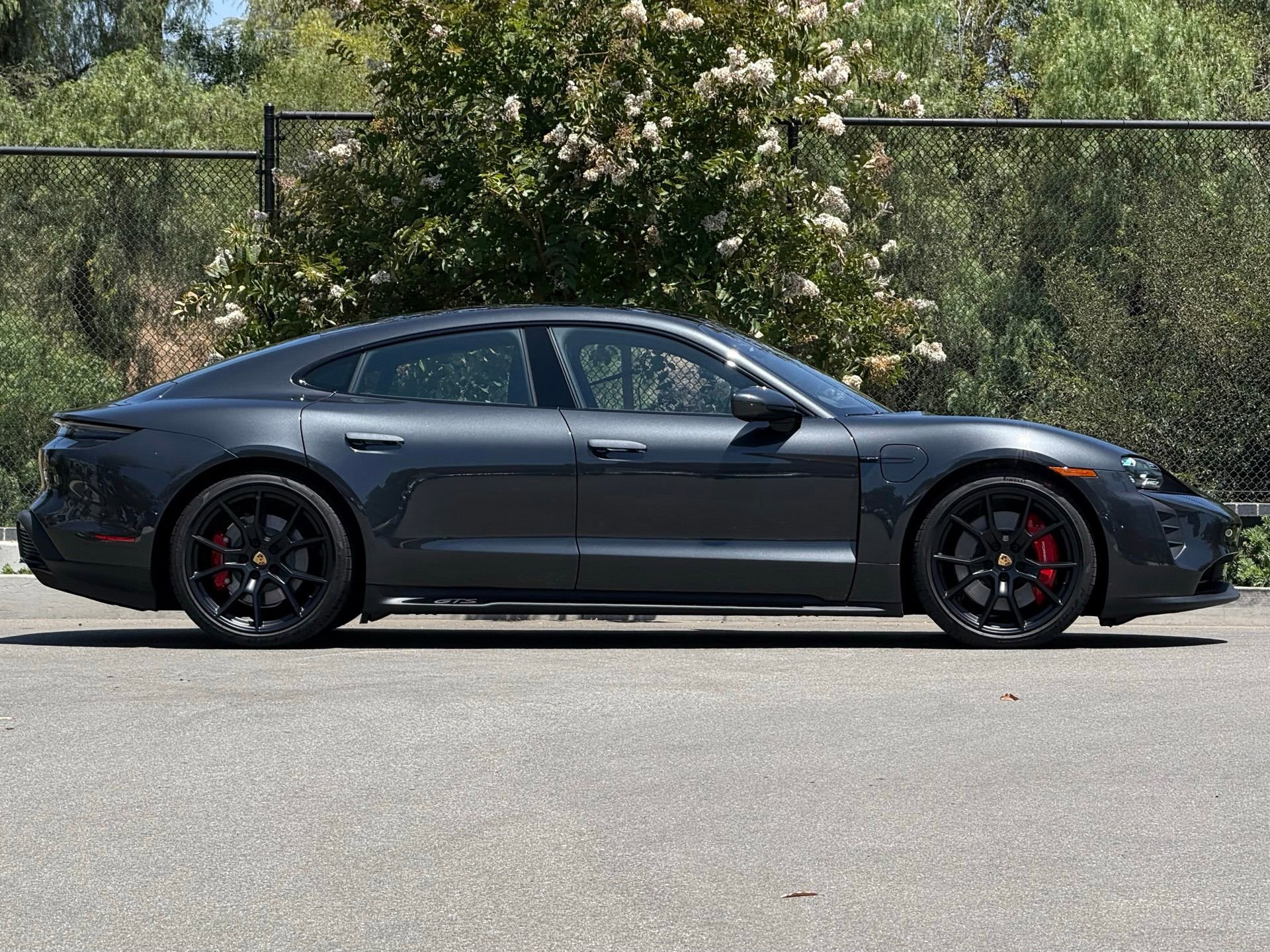 Certified 2022 Porsche Taycan GTS AWD/4WD image 8
