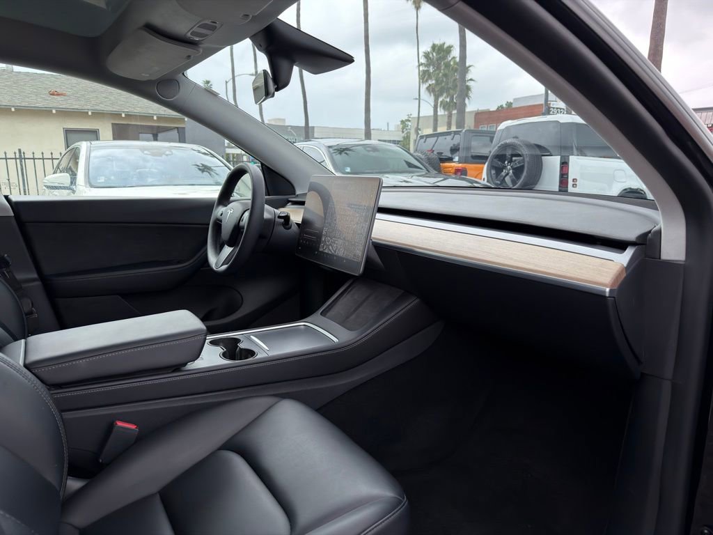 Used 2021 Tesla Model Y Performance image 26