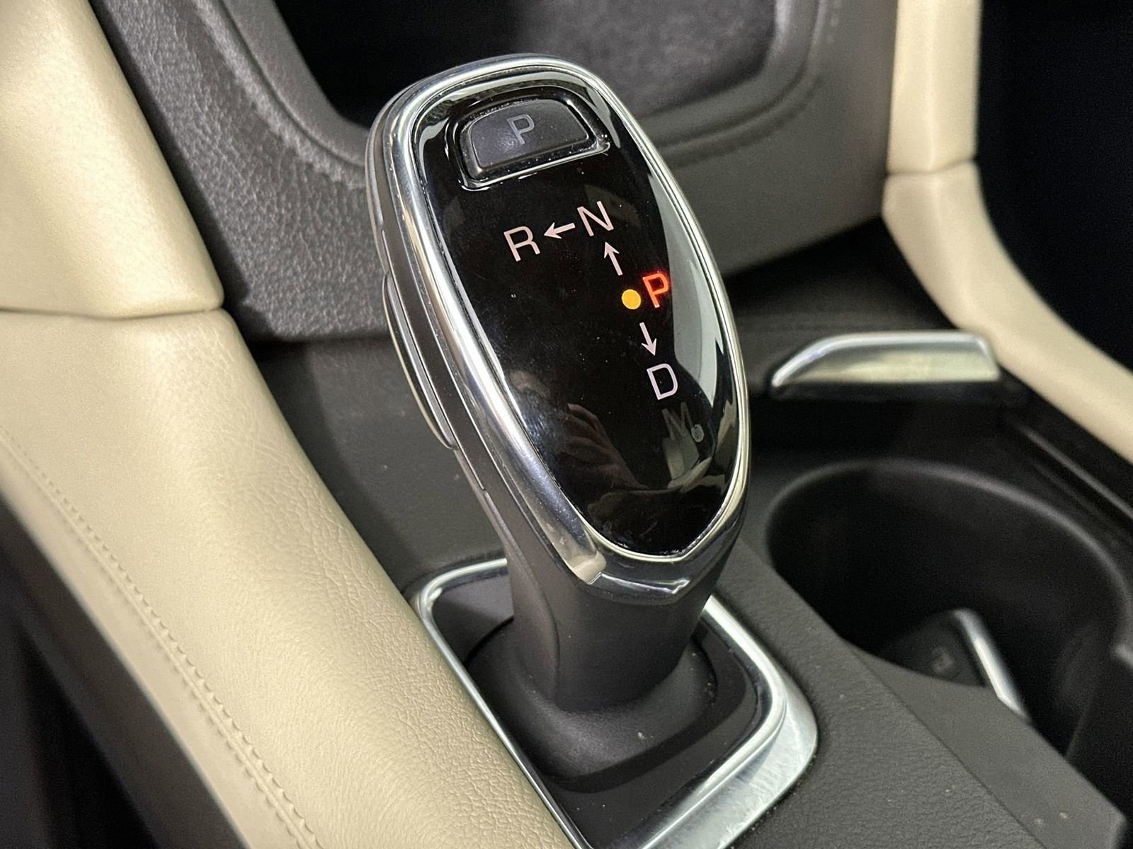 Used 2018 Cadillac XT5 AWD image 24