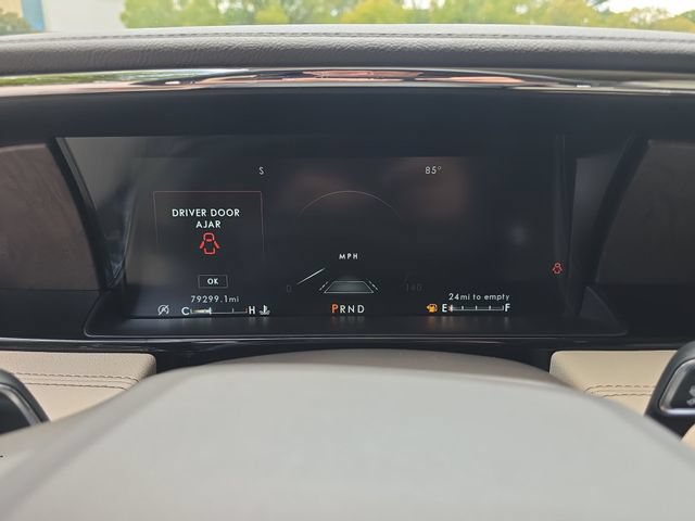 Used 2020 Lincoln Navigator Reserve w/ Luxury Package AWD/4WD image 15
