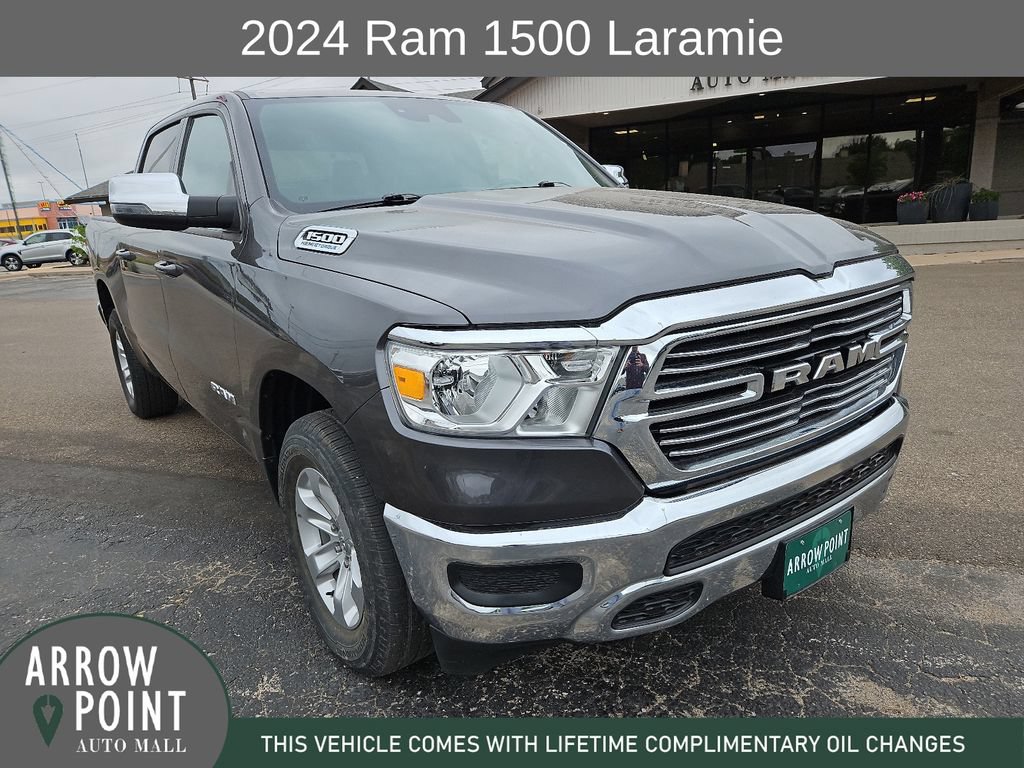 Used 2024 RAM 1500 Laramie AWD/4WD image 2