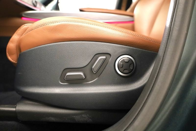 Used 2024 Genesis GV70 2.5T w/ Advanced Package image 11