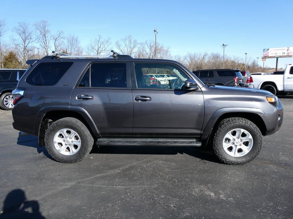 Used 2019 Toyota 4Runner SR5 image 4