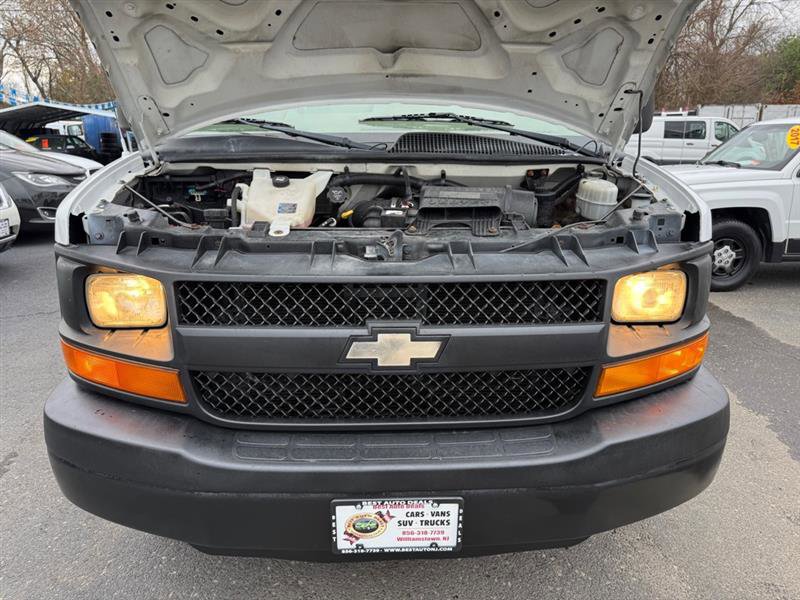 Used 2011 Chevrolet Express 2500 image 38
