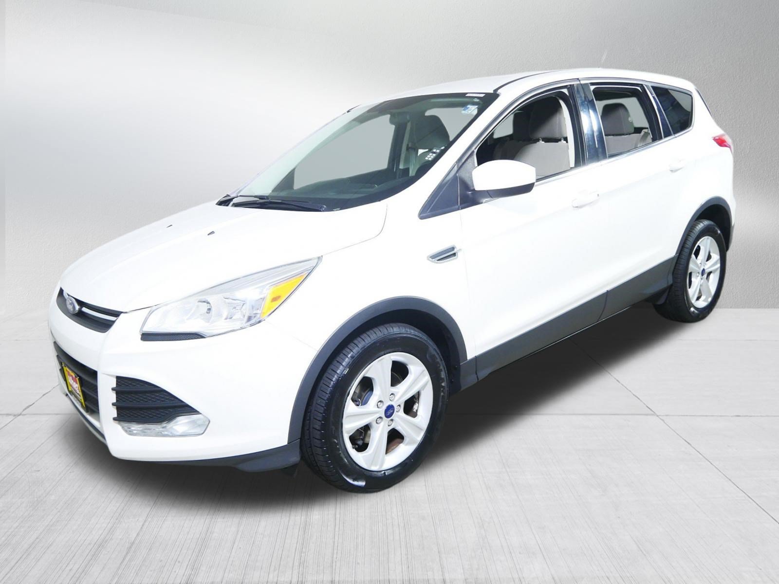 Used 2015 Ford Escape SE FWD image 3