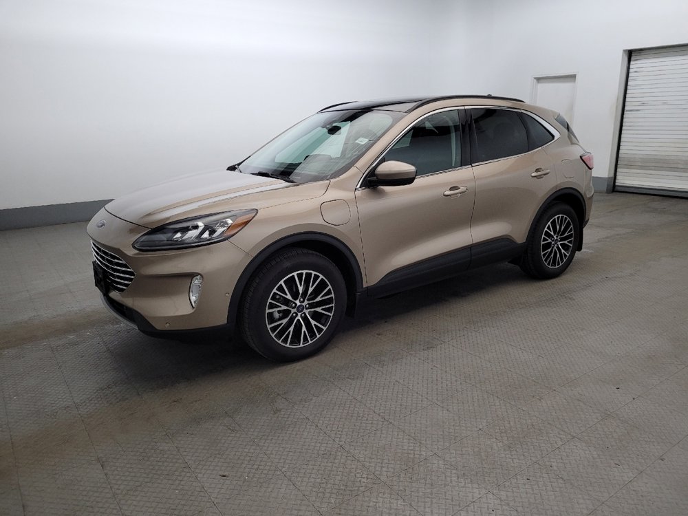 Used 2021 Ford Escape Titanium w/ Titanium Premium Package FWD image 2