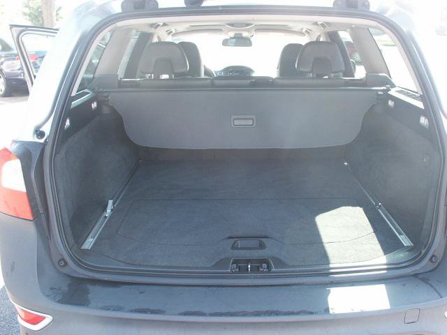 Used 2013 Volvo XC70 3.2 Premier Plus AWD/4WD image 8