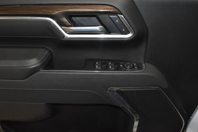 Used 2025 Chevrolet Silverado 2500 LT w/ Convenience Package image 28