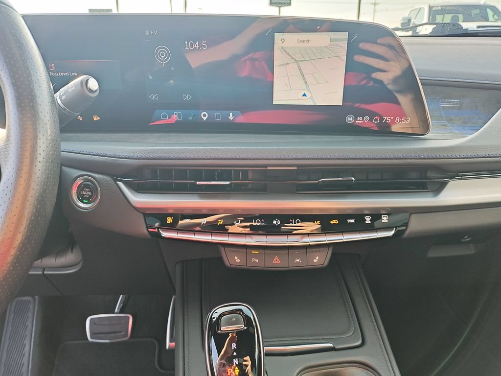 Used 2024 Cadillac XT4 Sport w/ Technology Package AWD/4WD image 21