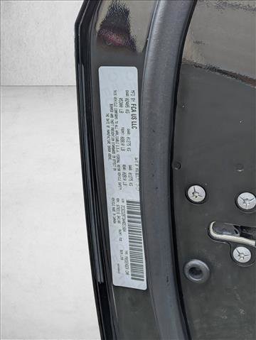 Used 2017 Dodge Challenger R/T image 23