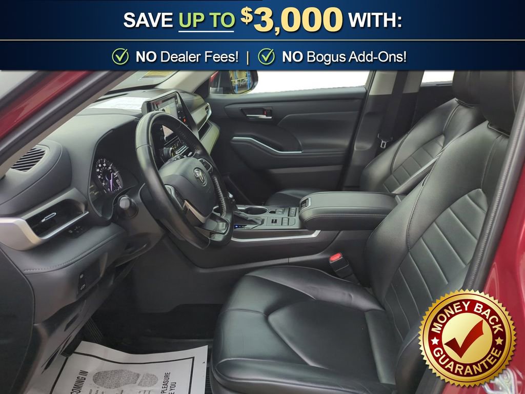 Used 2022 Toyota Highlander XLE image 14