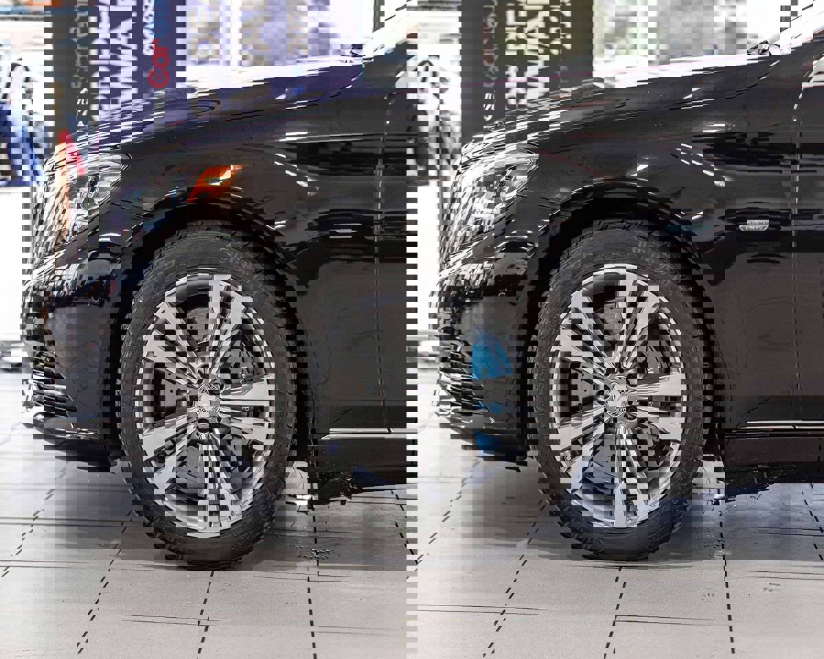 Used 2017 Mercedes-Benz S 550e w/ Premium Package image 8