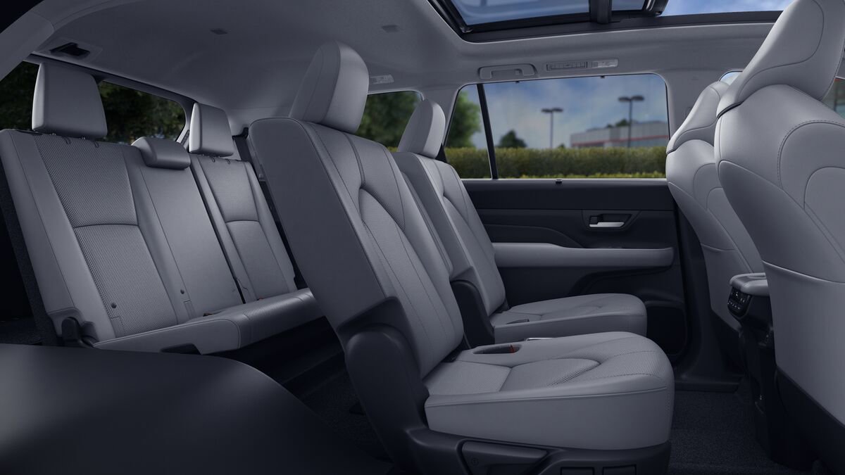 New 2026 Toyota Grand Highlander AWD image 21